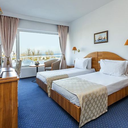 Savoy Hotel 마마이아 외부 사진