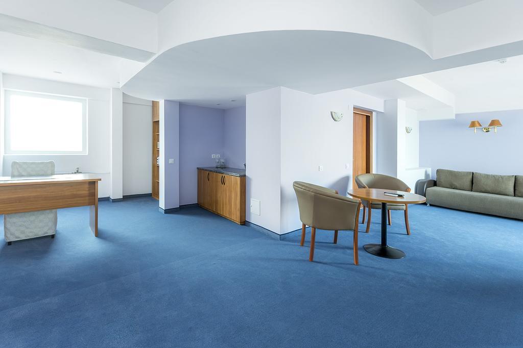 Savoy Hotel 마마이아 외부 사진