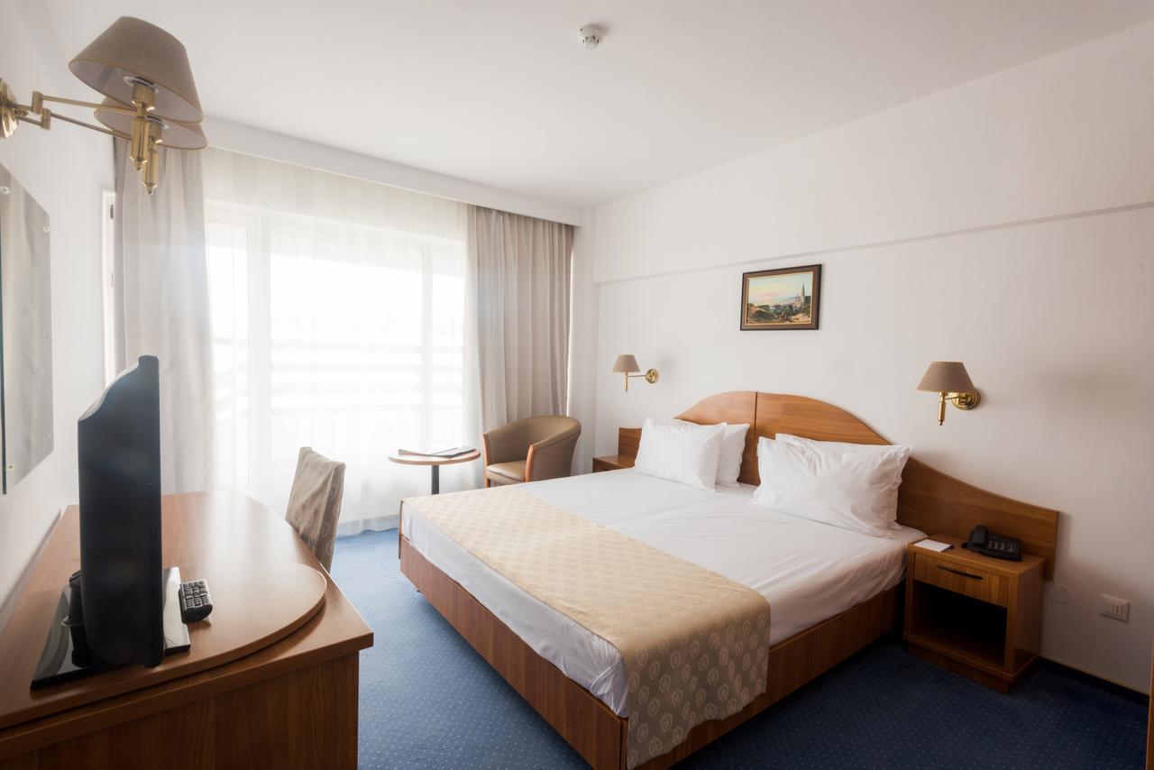Savoy Hotel 마마이아 외부 사진